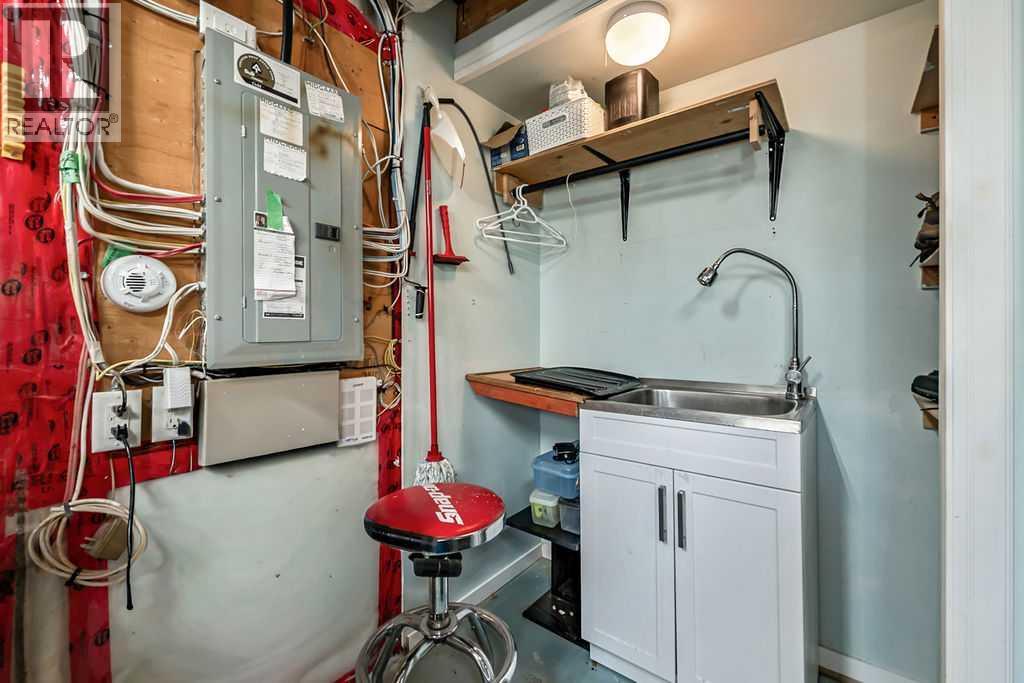 86 Walden Crescent Se Property Photo 36