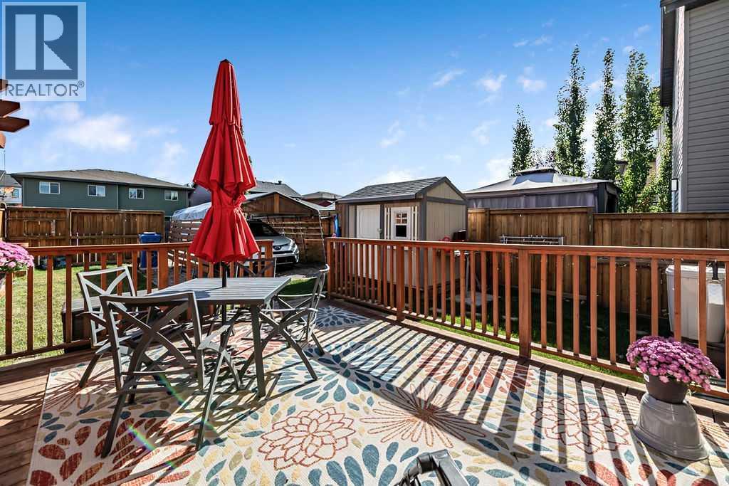 86 Walden Crescent Se Property Photo 39