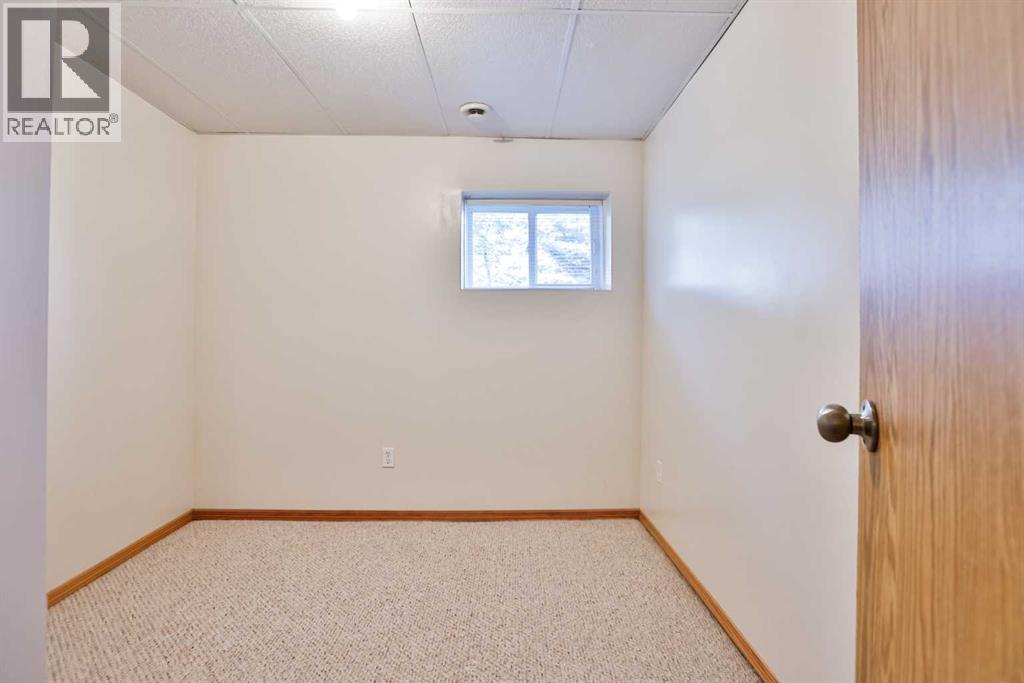 275 W 100 S Property Photo 23