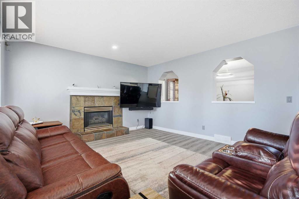 9858 Hidden Valley Drive Nw Property Photo 14