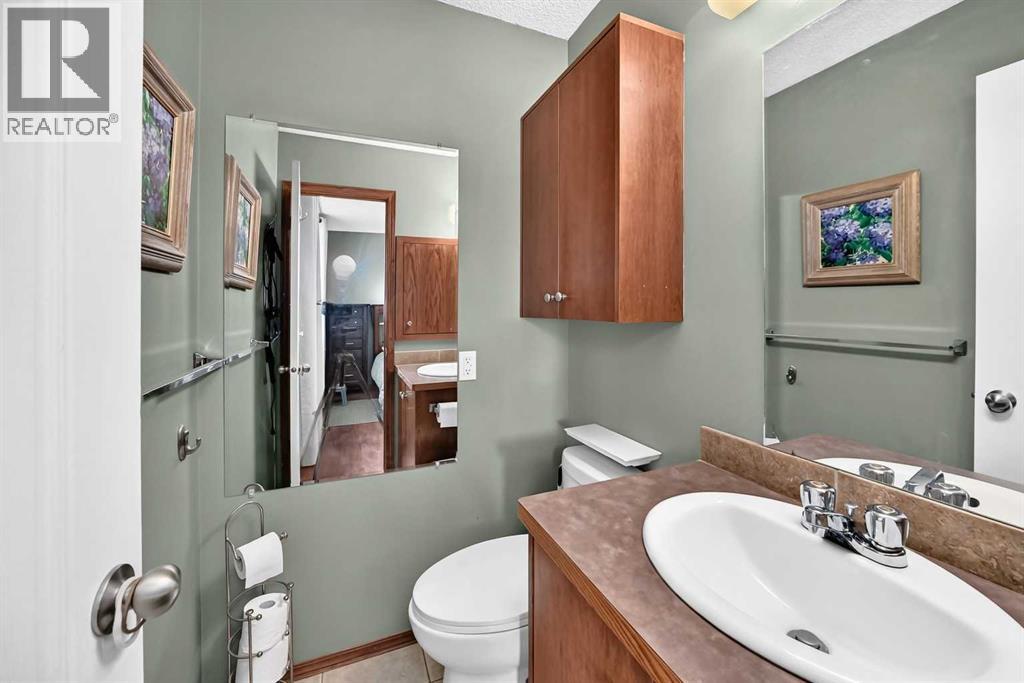 155 Strathcona Close Sw Property Photo 16