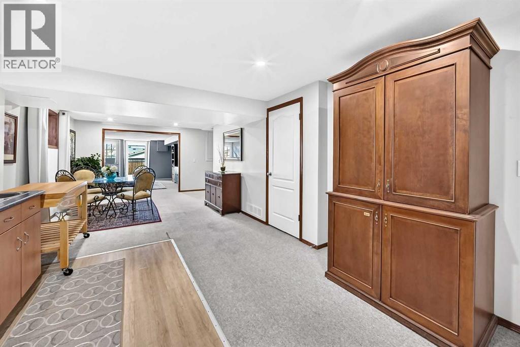 155 Strathcona Close Sw Property Photo 23
