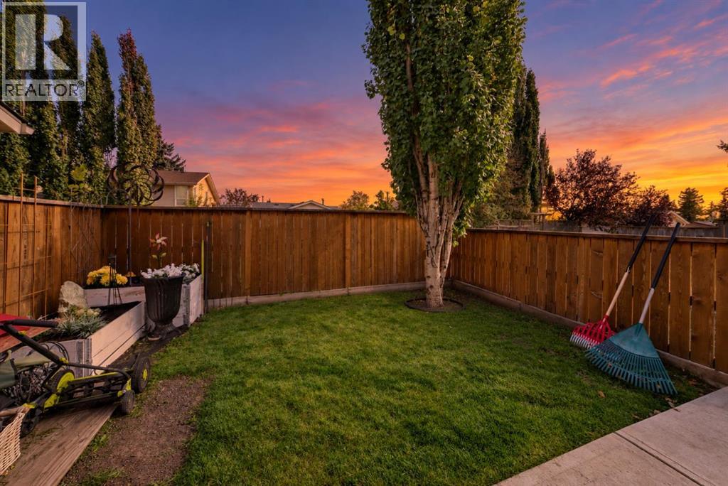 155 Strathcona Close Sw Property Photo 31