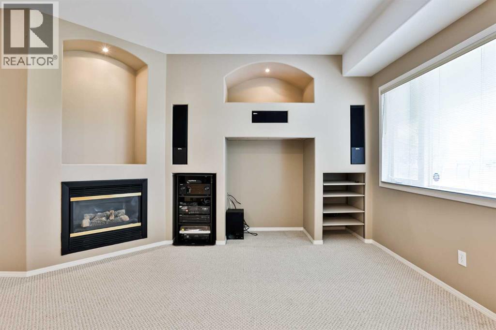 37 Squamish Crescent W Property Photo 24
