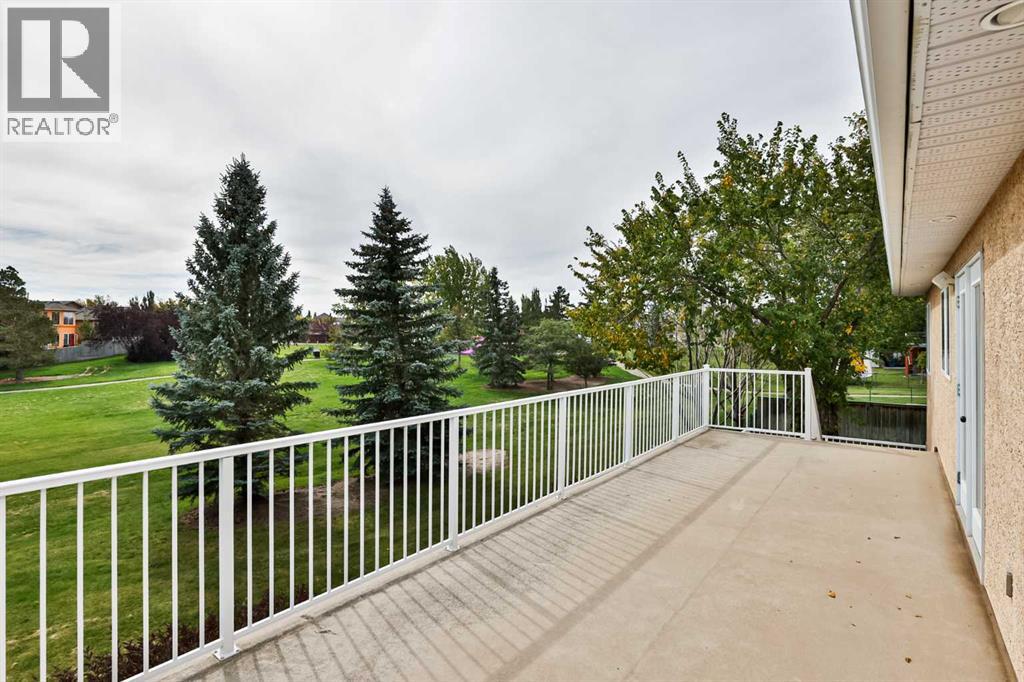 37 Squamish Crescent W Property Photo 31