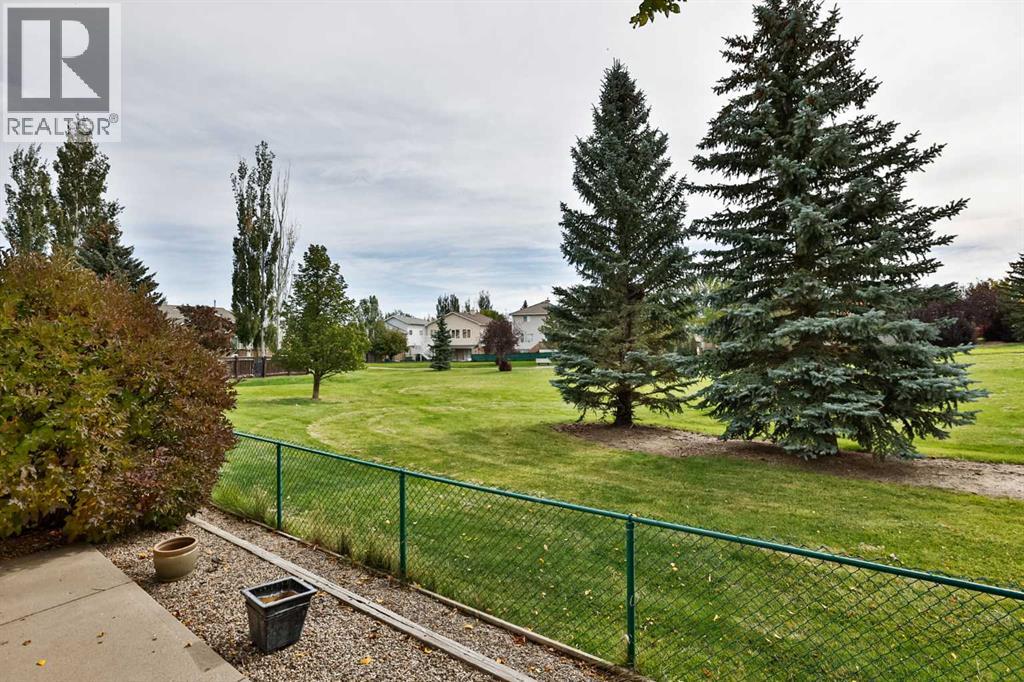 37 Squamish Crescent W Property Photo 35