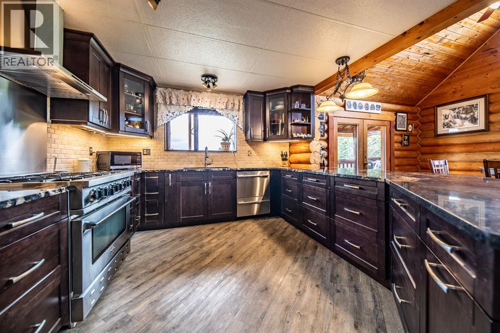 69067 Hwy 40 Property Photo 3