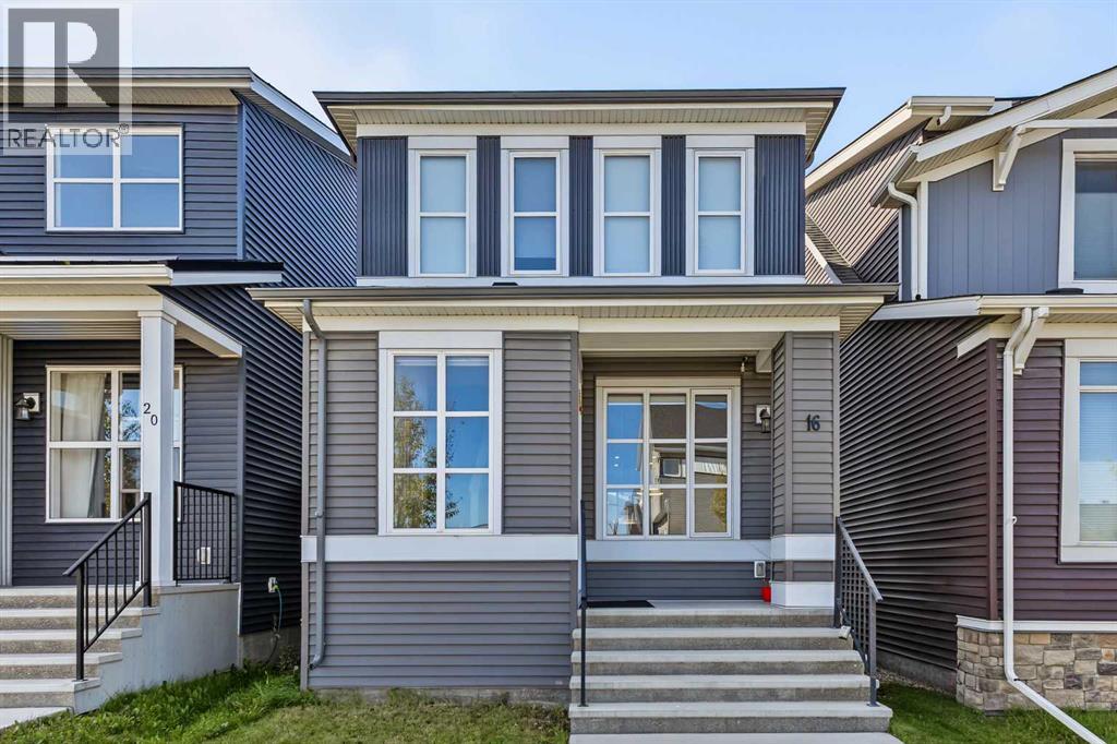 16 Howse Crescent NE Property Photo 1