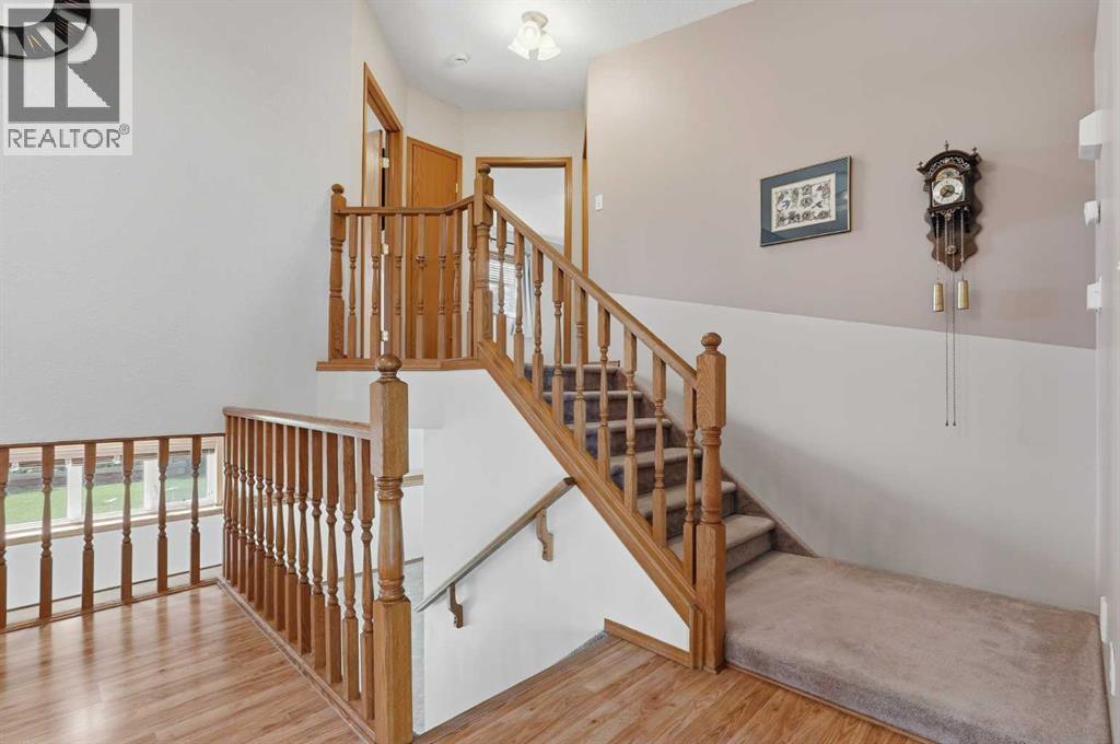 115 Cougar Road N Property Photo 13