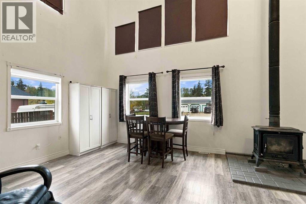 54 Poplar Crescent Property Photo 8