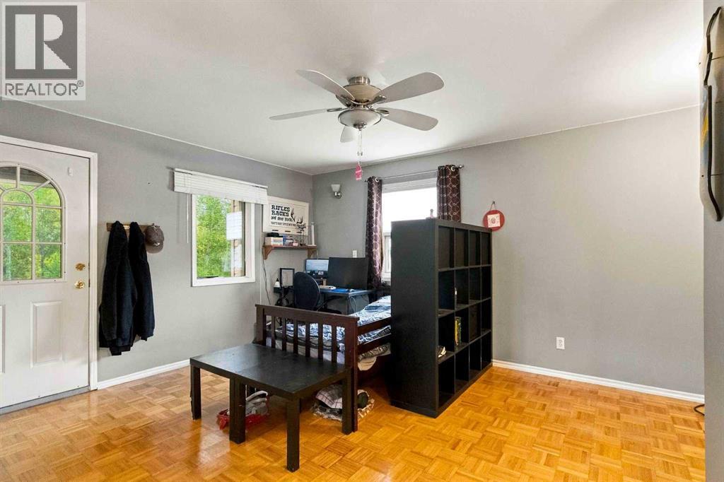54 Poplar Crescent Property Photo 20