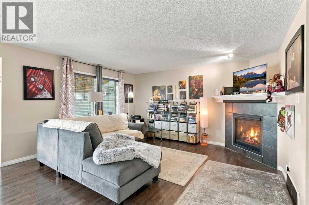 81 Walden Rise Se Property Photo 3