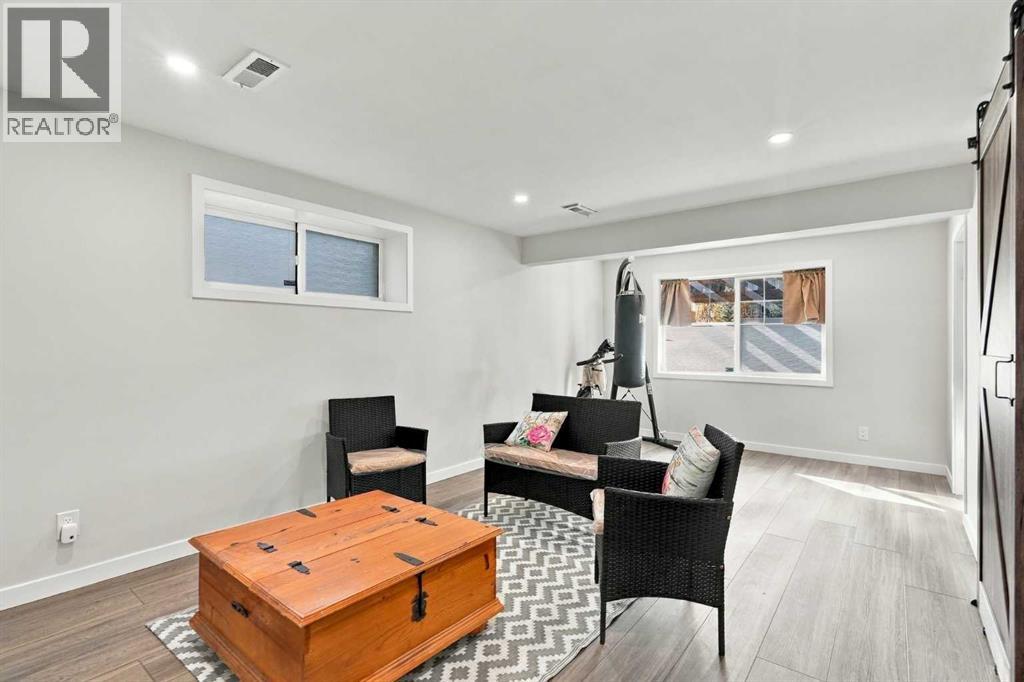 81 Walden Rise Se Property Photo 30