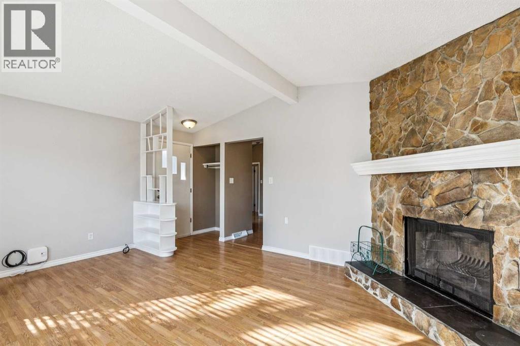 1101 42 Street Sw Property Photo 8
