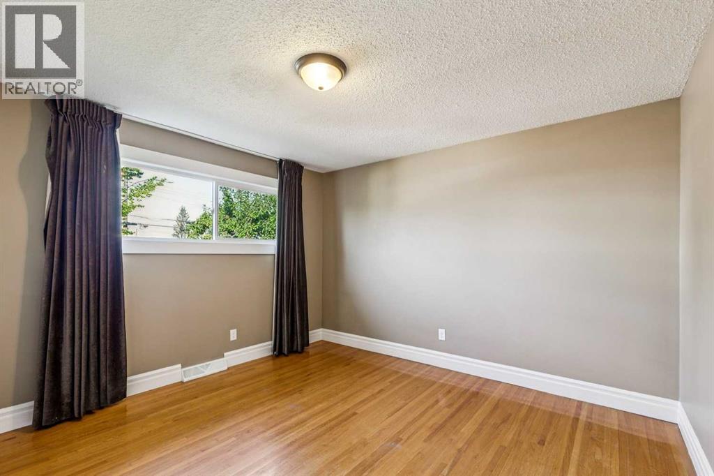 1101 42 Street Sw Property Photo 25