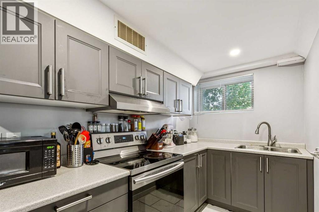 1101 42 Street Sw Property Photo 30