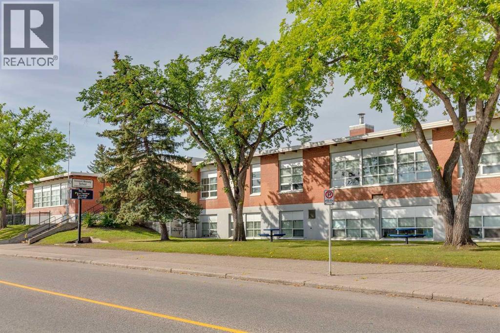 1101 42 Street Sw Property Photo 47