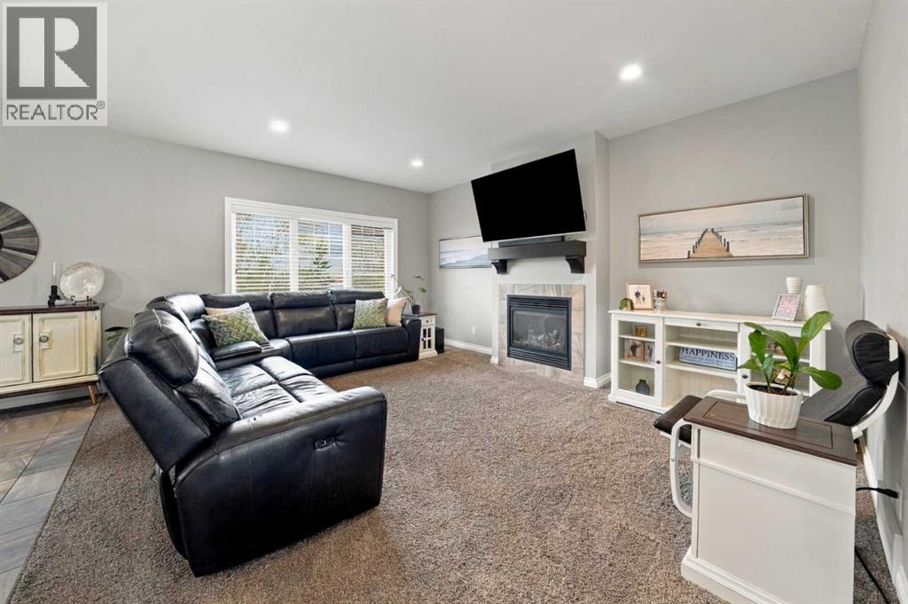 15 Cole Way Property Photo 5