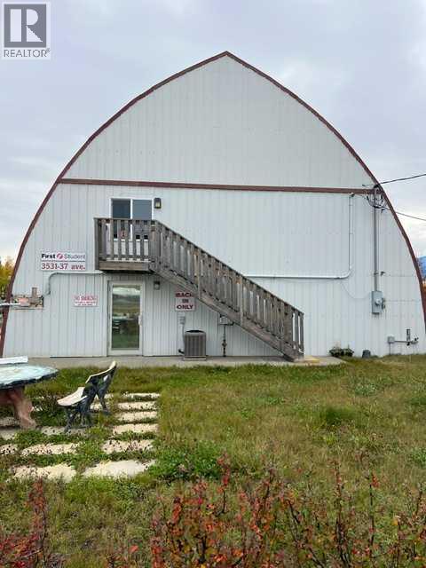 3531 37 Avenue Property Photo 2