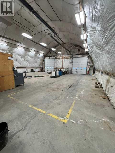 3531 37 Avenue Property Photo 4