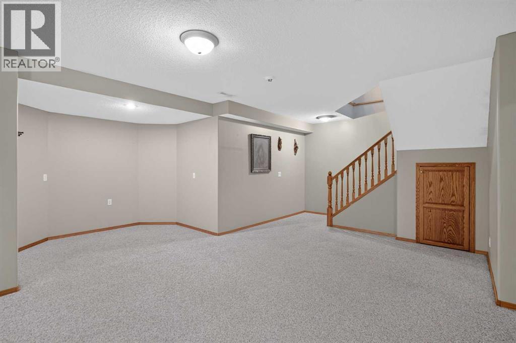 50 4 Street Property Photo 29
