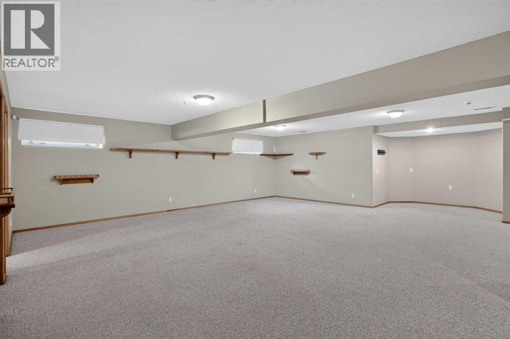50 4 Street Property Photo 30