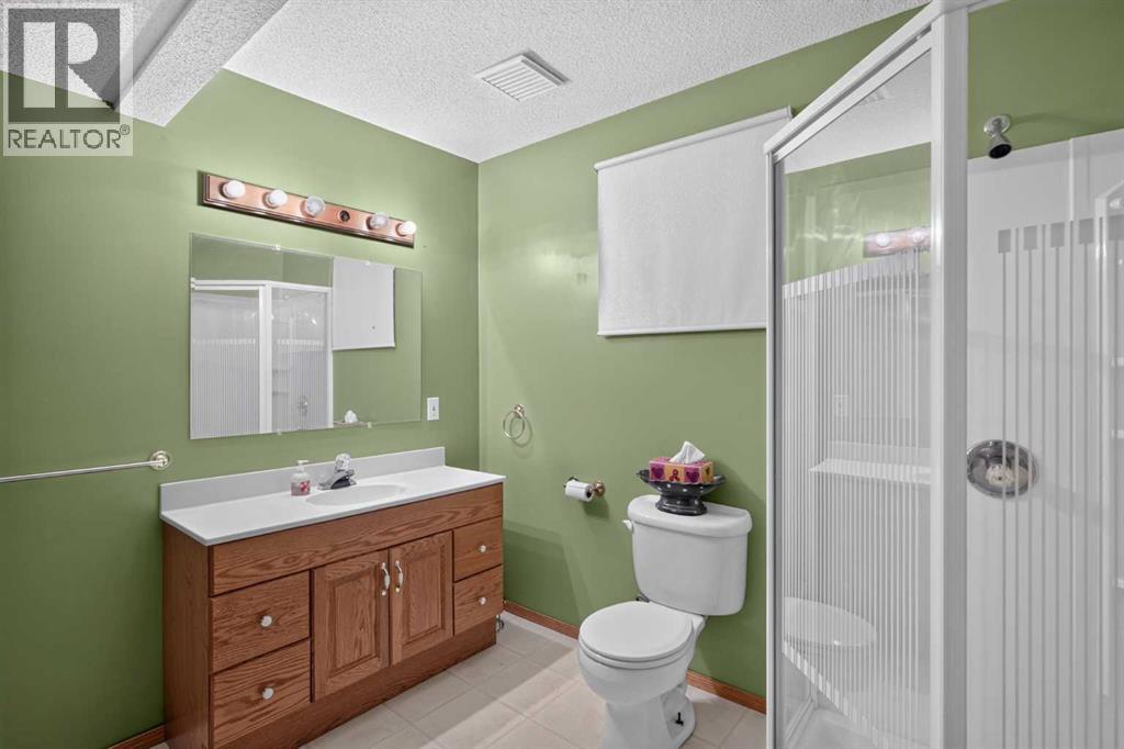 50 4 Street Property Photo 35