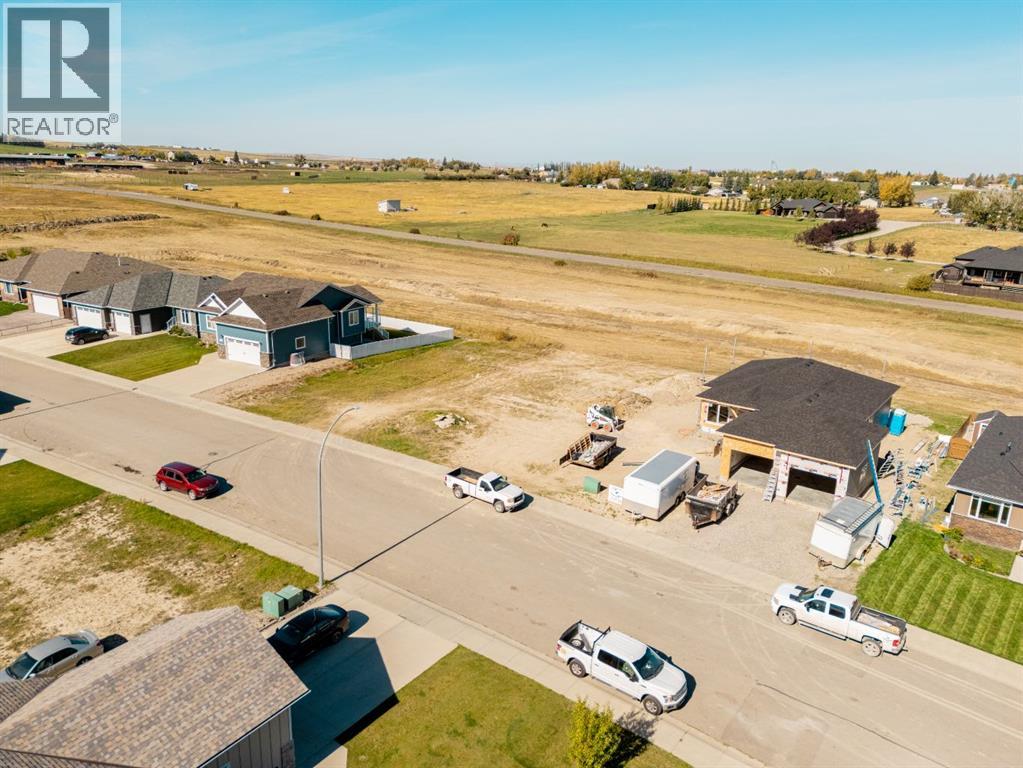729 Fairway Boulevard Property Photo 3