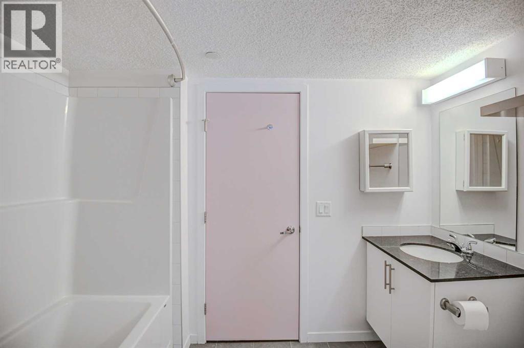 1920 11 Avenue Southwest Property Photo 7