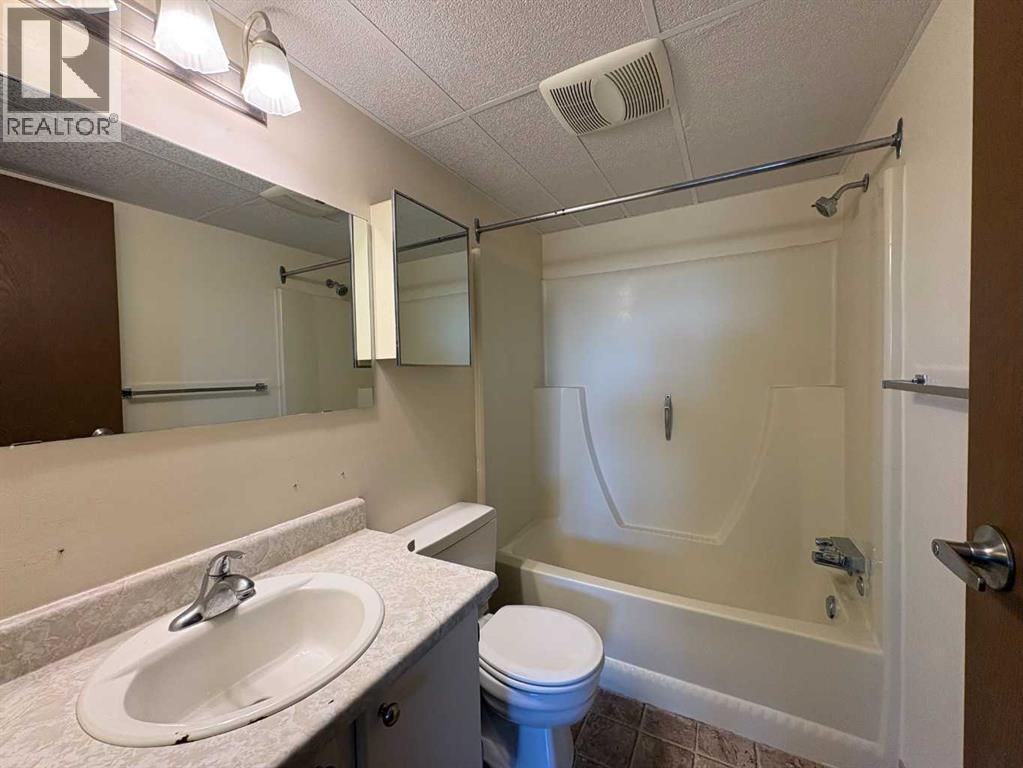 21 Berkeley Place West Property Photo 27