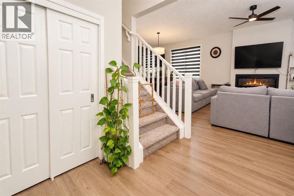 128 Cityside Crescent Ne Property Photo 8