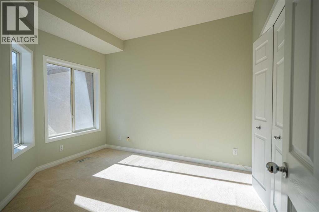 10888 Panorama Hills Boulevard Northwest Property Photo 13
