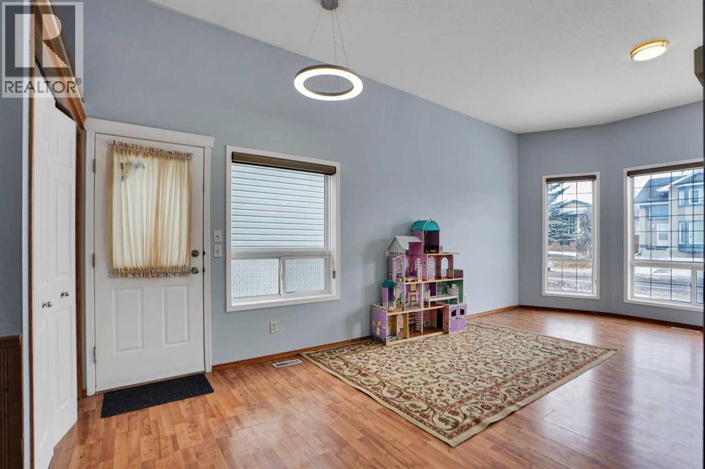 193 Martindale Drive Ne Property Photo 4