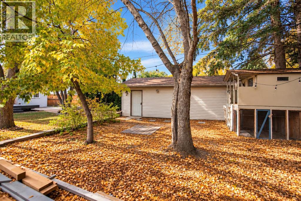 3721 44a Avenue Property Photo 18