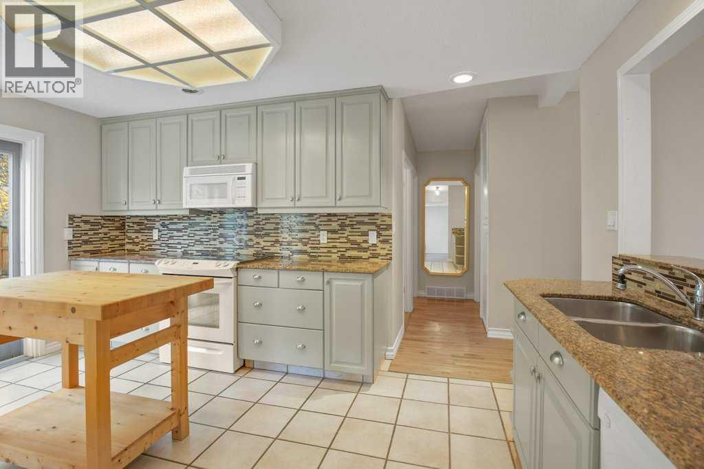 3721 44a Avenue Property Photo 30