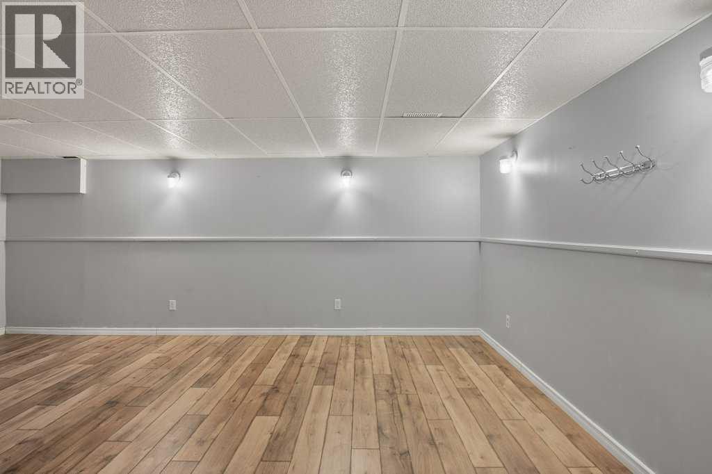 3721 44a Avenue Property Photo 42