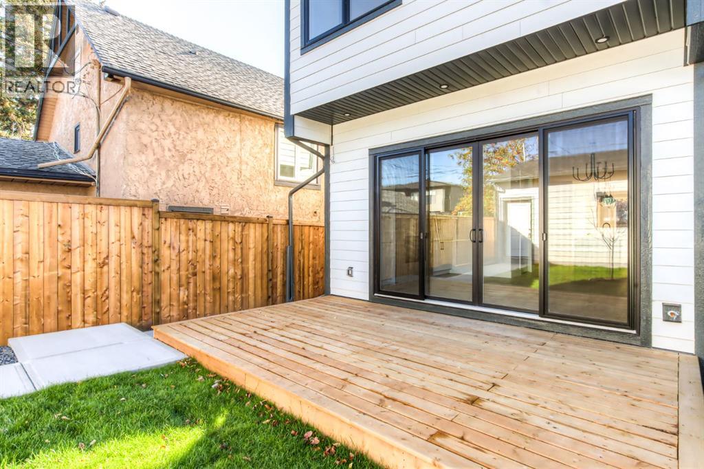 1028 18 Avenue Nw Property Photo 38