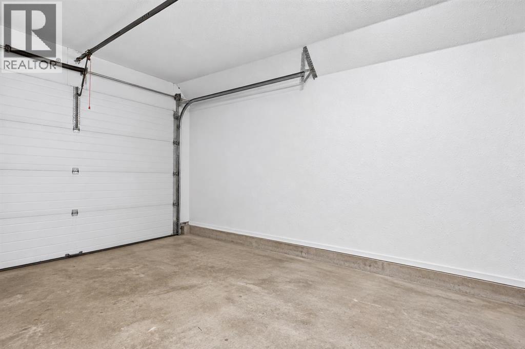 567 Edmonton Trail Northeast Property Photo 18