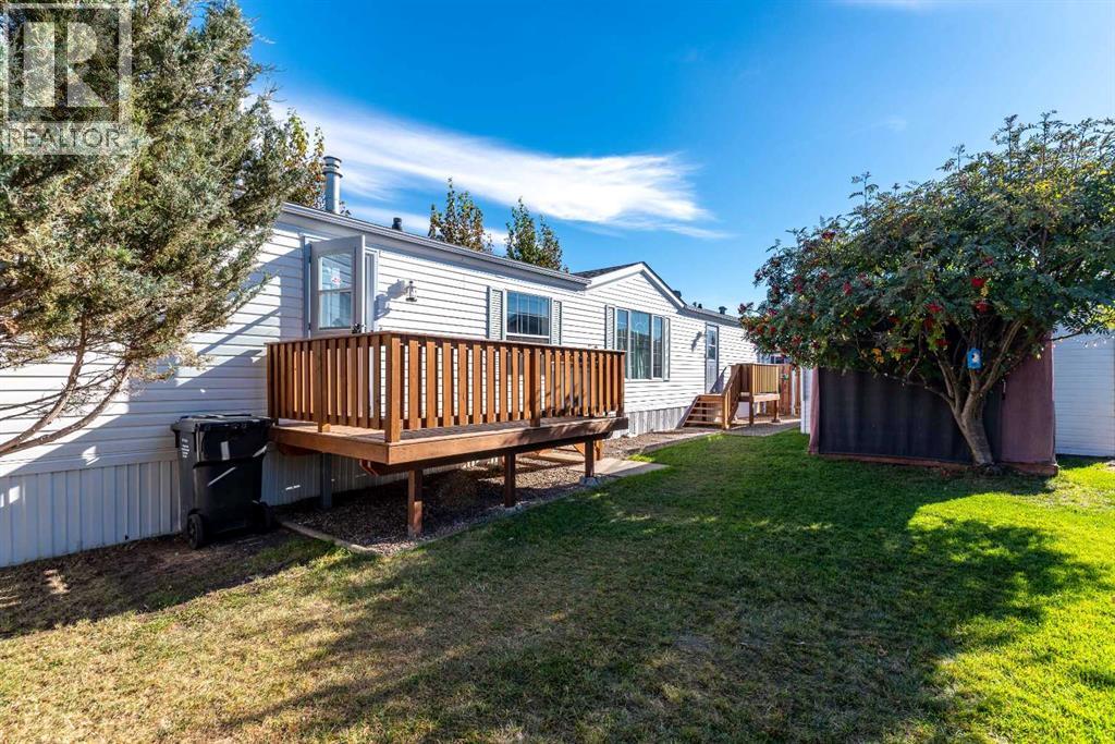 5302 56b Street Property Photo 3