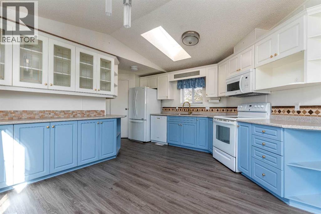 5302 56b Street Property Photo 7
