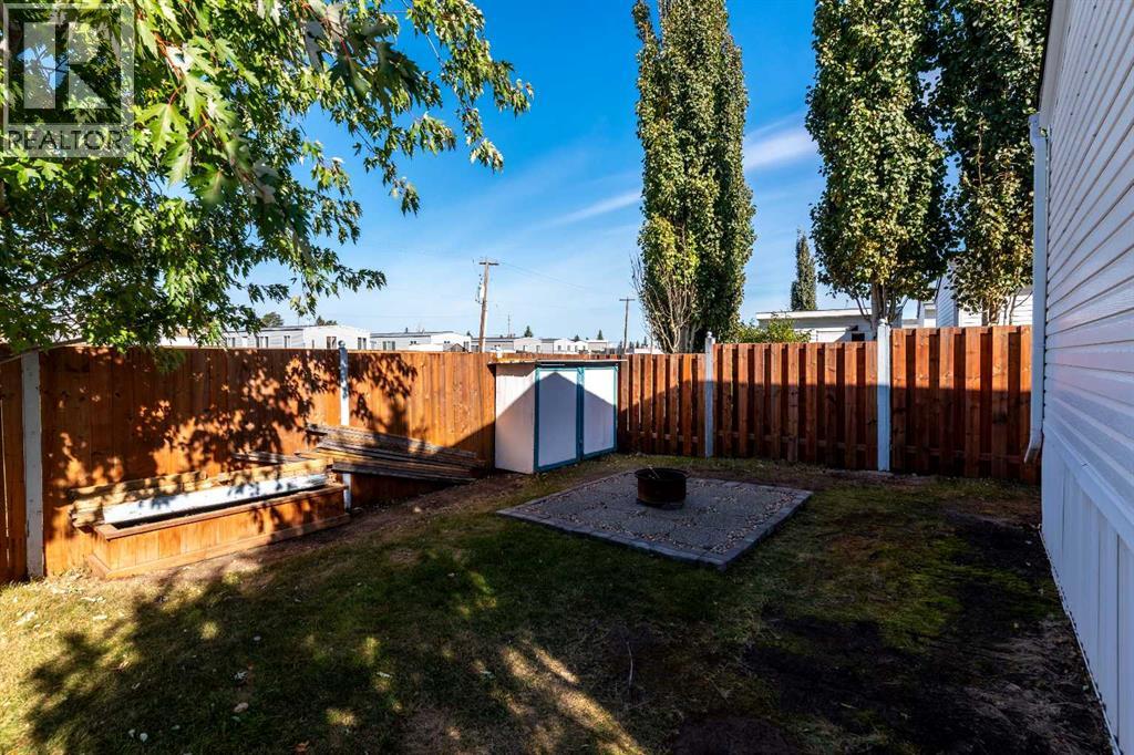 5302 56b Street Property Photo 28