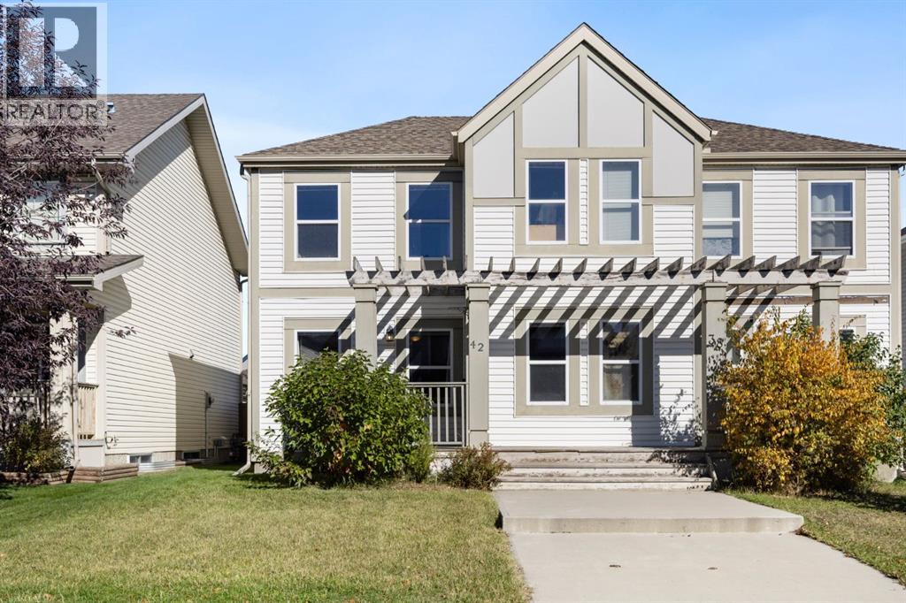 42 Copperpond Place SE Property Photo 1