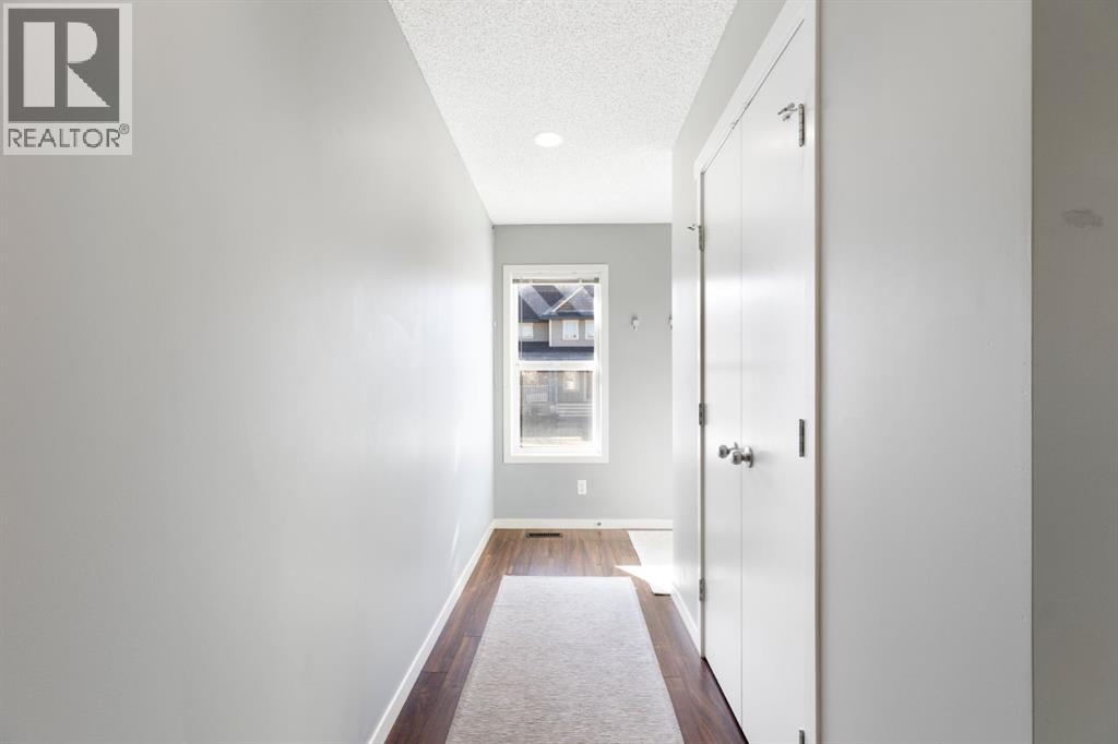 42 Copperpond Place Se Property Photo 4