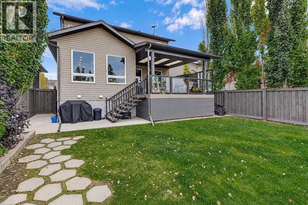 7321 88 Street Property Photo 3