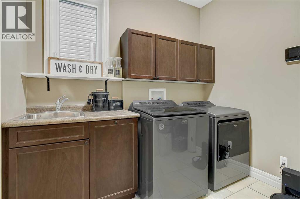 7321 88 Street Property Photo 8