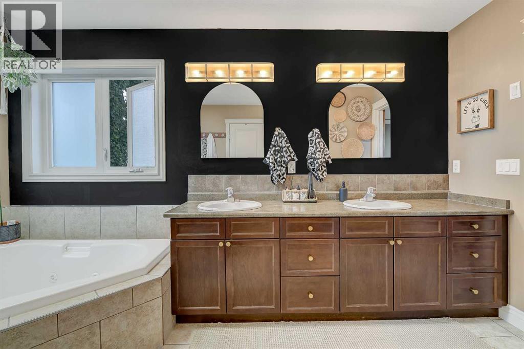 7321 88 Street Property Photo 29
