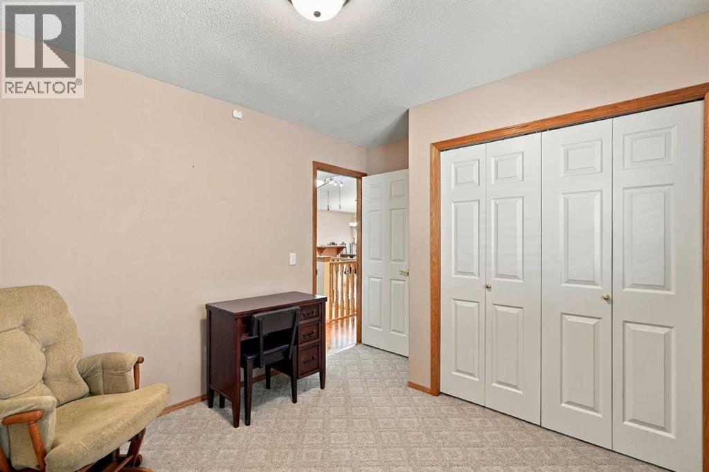 407 Lineham Acres Bay Nw Property Photo 27