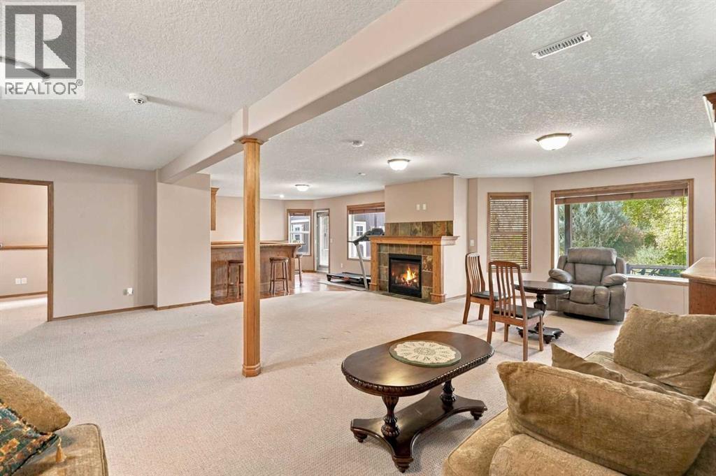 407 Lineham Acres Bay Nw Property Photo 32
