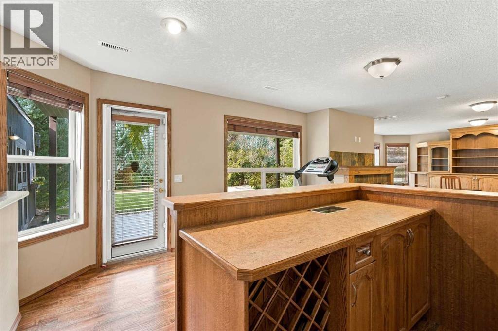 407 Lineham Acres Bay Nw Property Photo 36