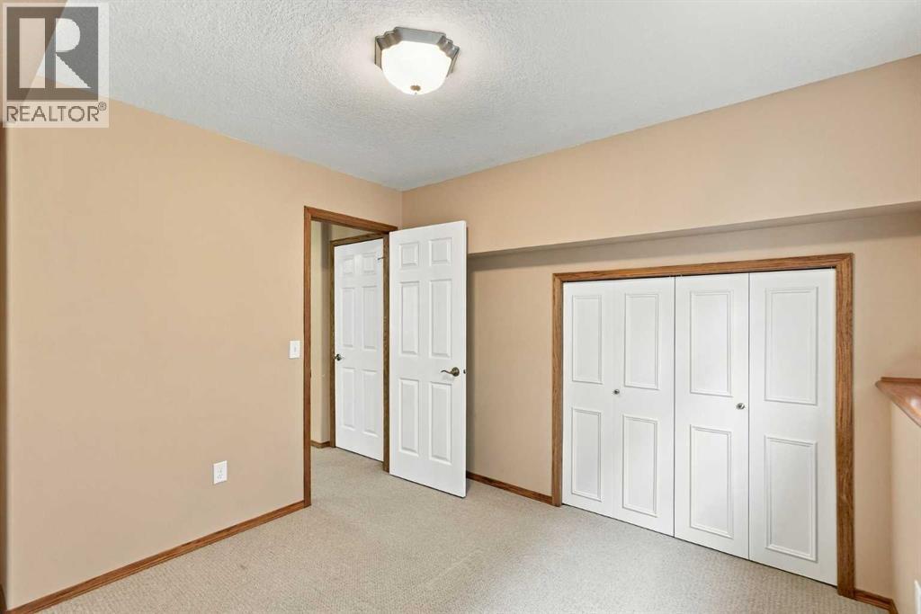 407 Lineham Acres Bay Nw Property Photo 40